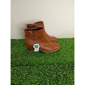 Baretraps Linda Ankle Boots Women 11M Side Zip Buckle Block Heels Leather Brown